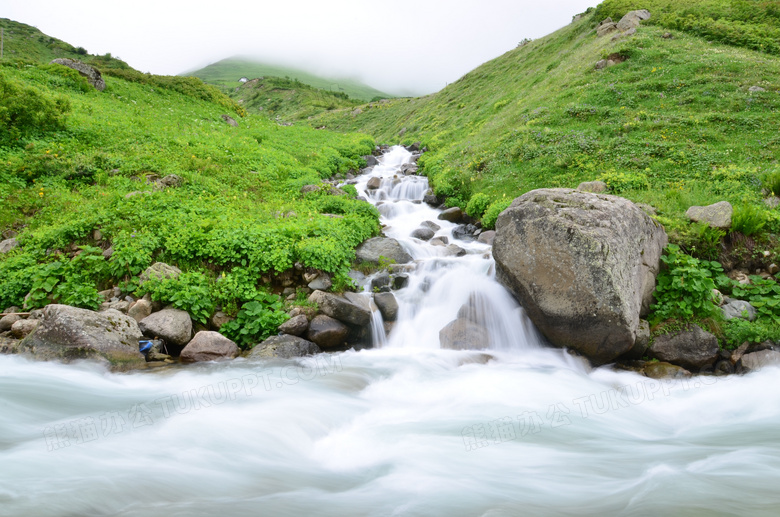 溪水流动景色实拍