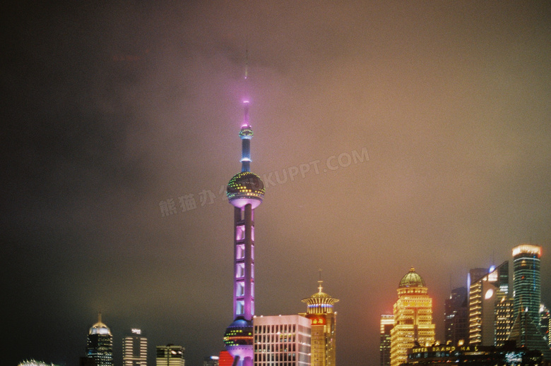城市高楼夜景图片