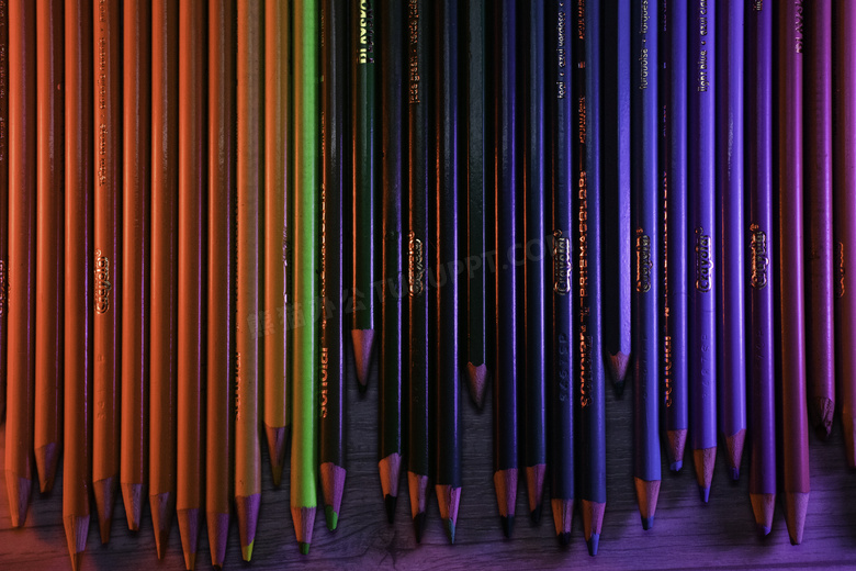 彩色铅笔蜡笔图片