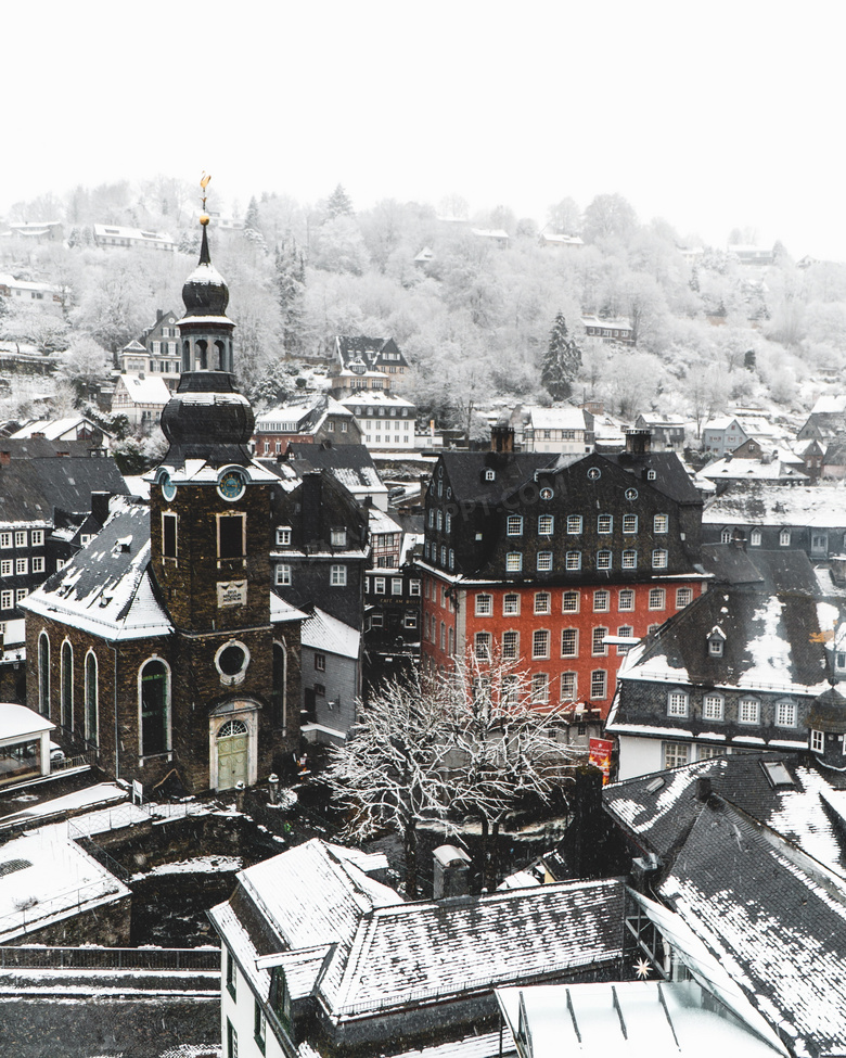 下雪天外国城市建筑图片