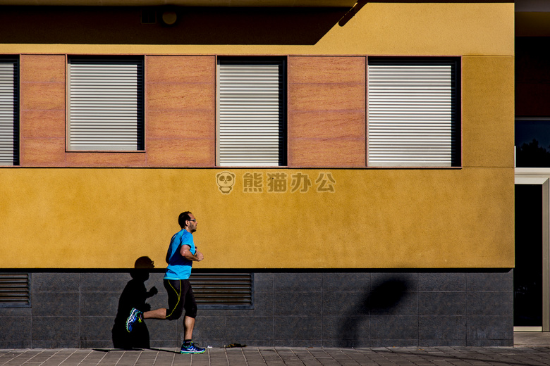运动 慢跑 男人