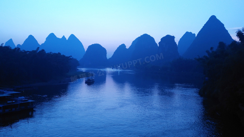 夜幕下的桂林山水摄影图片