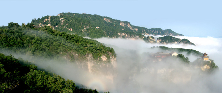 崆峒山云海美丽风景摄影图片