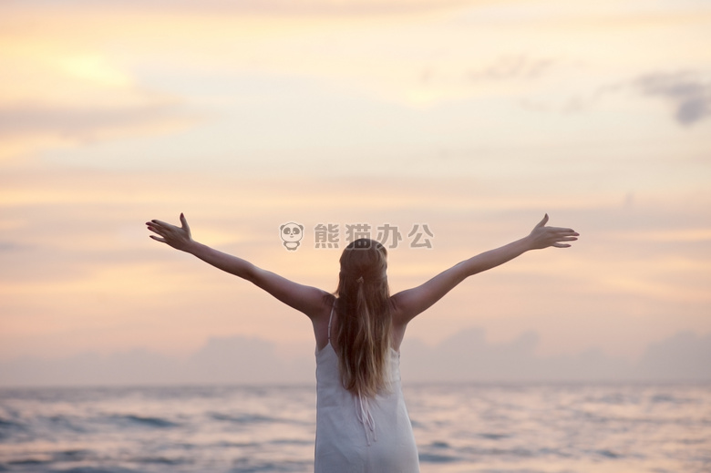 成人 背光 海滩