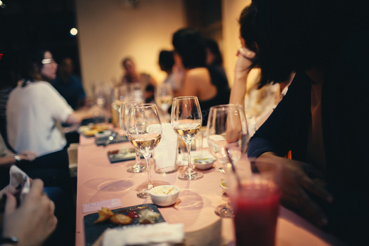 鸡尾酒酒会餐桌图片