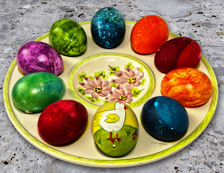 复活节手绘彩色彩蛋图片