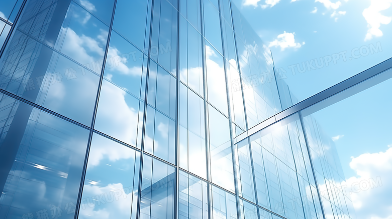 金融大厦玻璃外墙映射蓝天白云图片