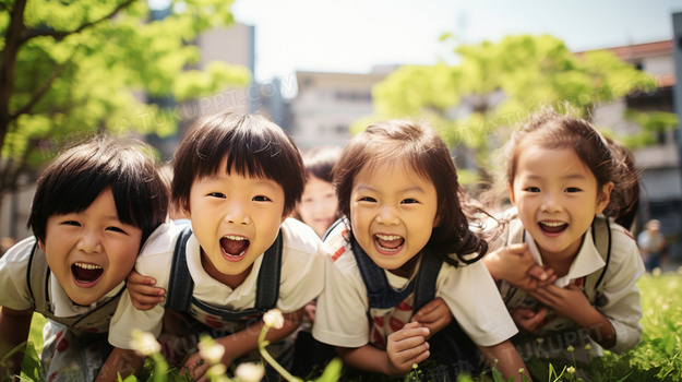 小学生开学季新学期校园拍照图片