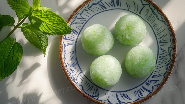 清明节绿色食物青团图片