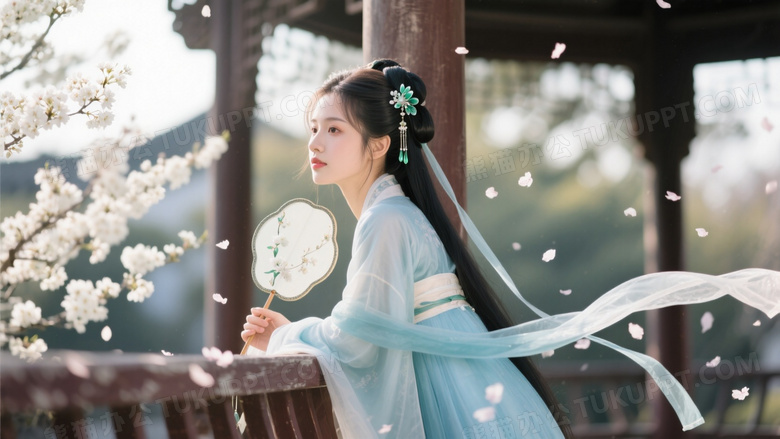 漢服少女梨花寫真天青色齊胸襦裙倚靠古亭欄桿