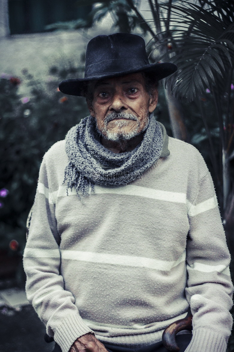 摄影图 外国 外国农家老人图片
