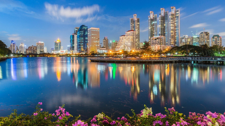 繁华的国际大都市夜景