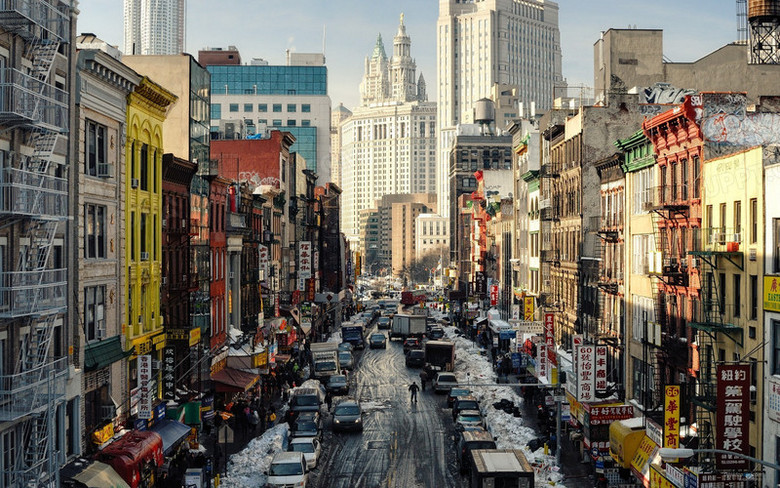 现代拥挤的都市海报背景