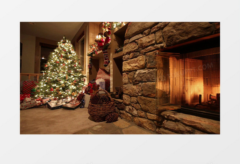 新的一年的平安夜圣诞树装饰氛围感十足的节日实拍视频
