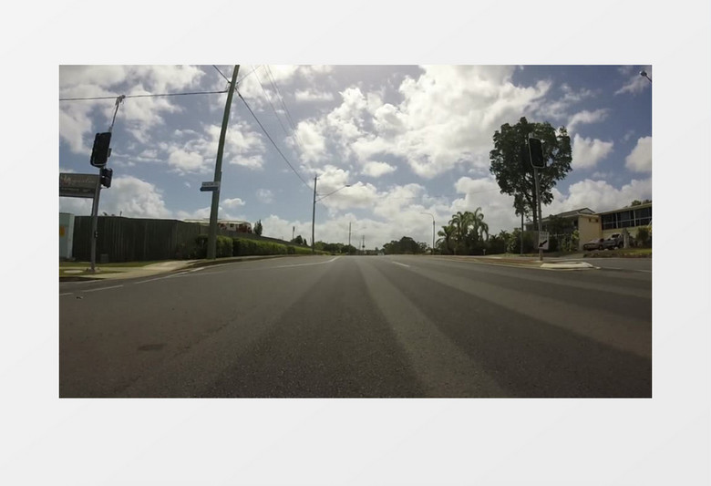 行车记录仪记录行驶的街道实拍视频素材