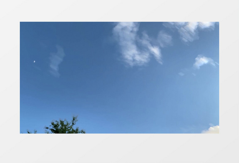 延时拍摄漂浮的云彩实拍视频素材