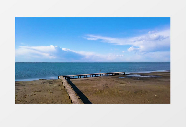 升镜头航拍唯美海边自然景观实拍视频