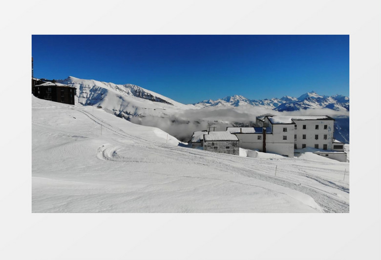 被白雪覆盖的山川壮丽景象实拍视频素材