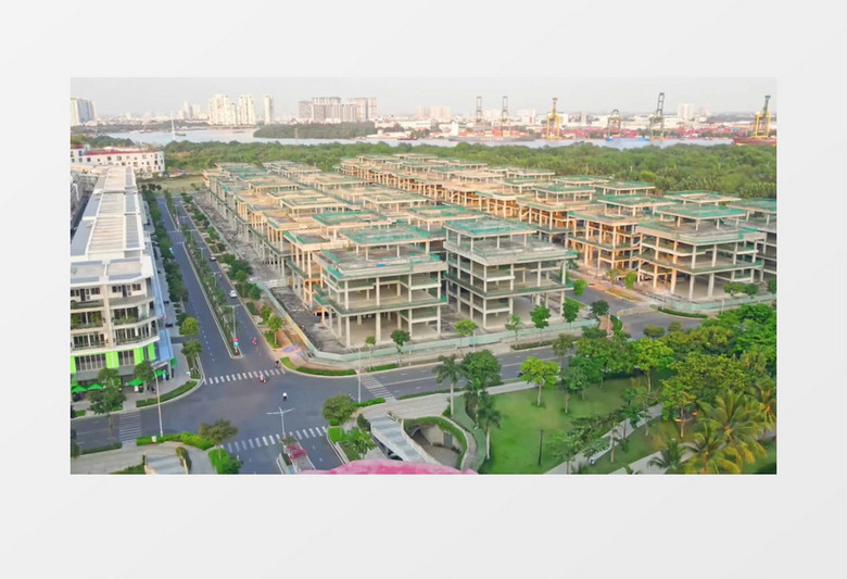 实拍正在建设的建筑物和过街天桥实拍视频素材 实拍正在建设的建筑物和过街天桥实拍视频素材