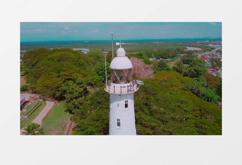 山顶的景色和建造的小白塔实拍视频素材