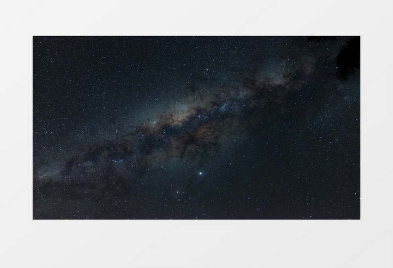 夜晚天空中璀璨的星河实拍视频素材