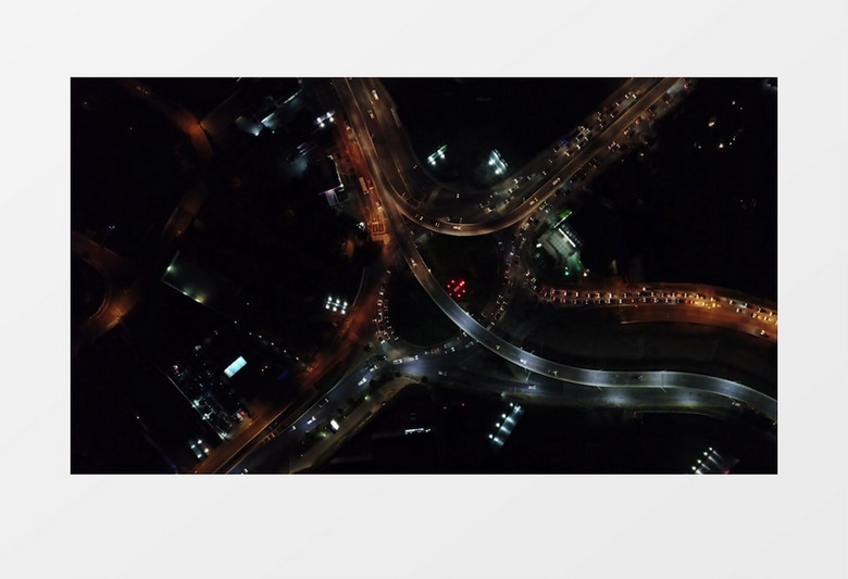 航拍夜晚城市高架桥的车流实拍视频素材
