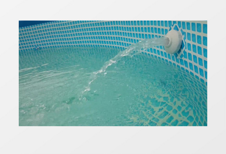  实拍清澈的泳池注水过程实拍视频素材  