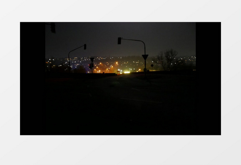 高清快进车辆夜晚在马路上行驶的灯光影像实拍视频素材