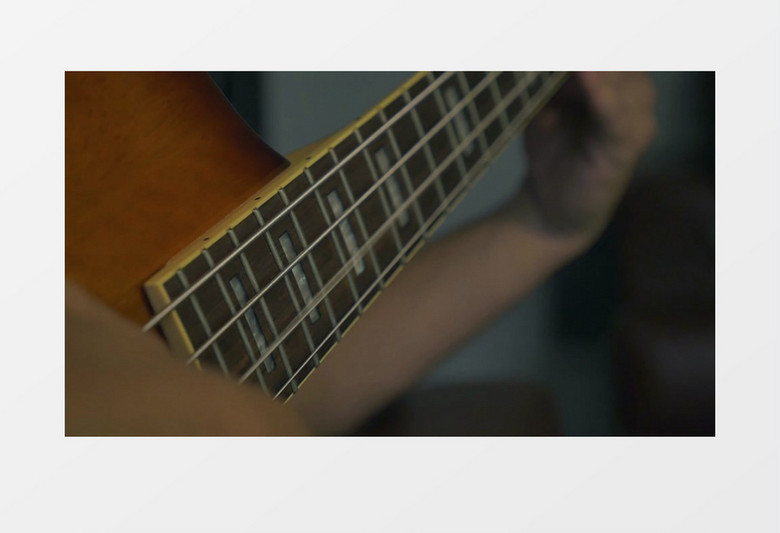特写拍摄吉他手弹电吉他实拍视频素材