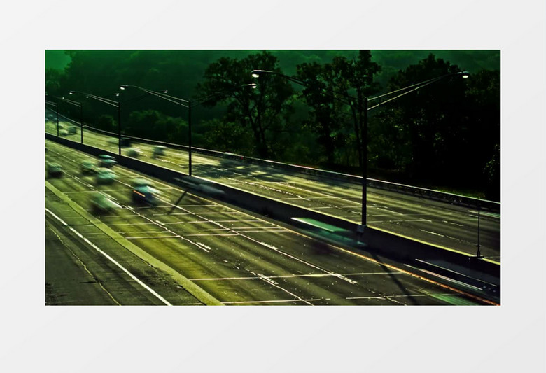 黄昏高速公路车辆穿行实拍视频素材