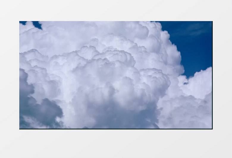 蓝天下翻滚的云层背景视频素材