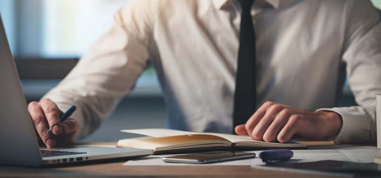 扁平风ui金融扁平风人物办公人物白领办公室场景卡通商务PNG图片素材下载_卡通PNG_熊猫办公