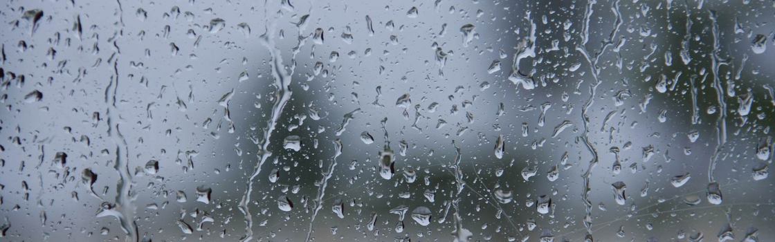 雨天背景图片大全 雨天背景素材下载 熊猫办公