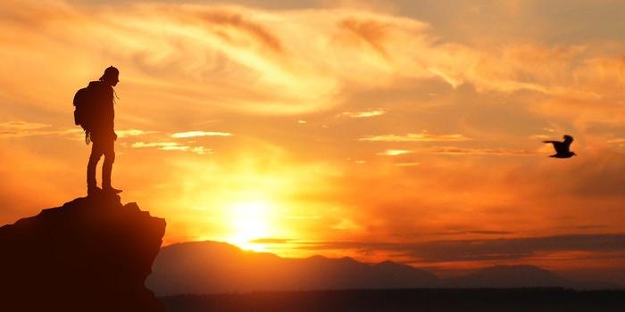 攀爬山峰企业励志h5背景背景图片素材免费下载_熊猫办公