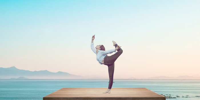 创意摄影图合成户外养生瑜伽背景