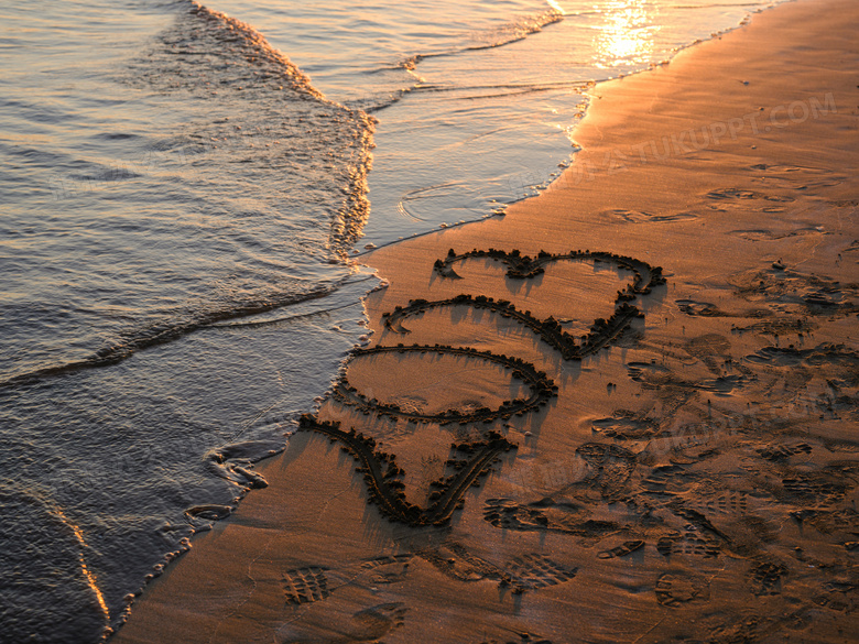 2023年海边沙滩创意沙子文字图片