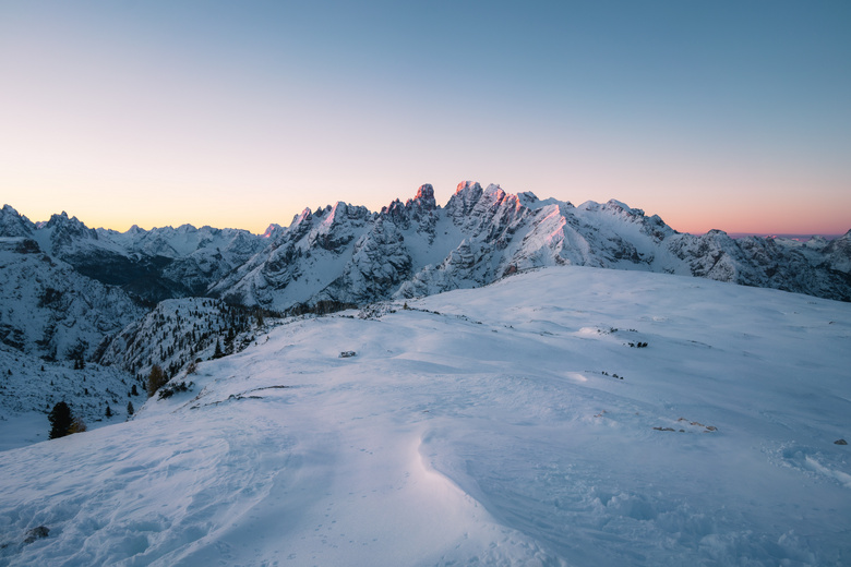 雪域高山风景图片