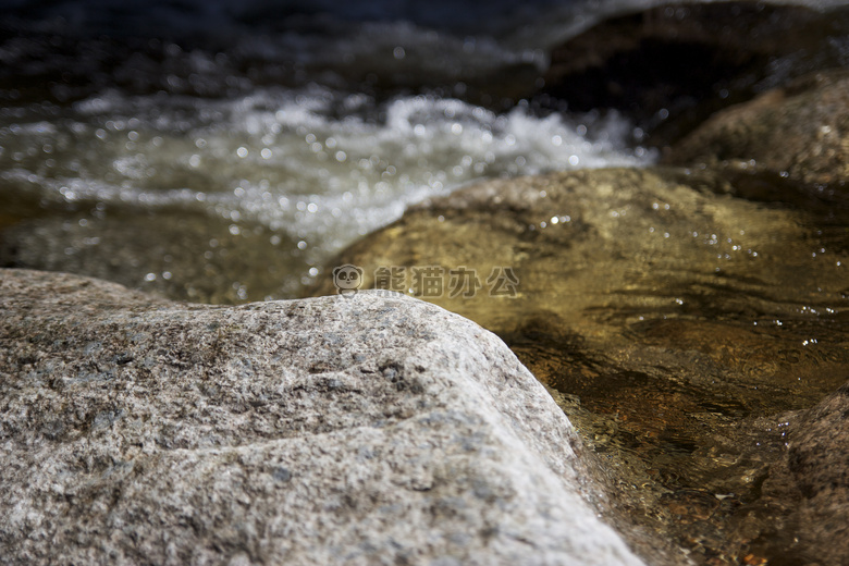 岩石 流动 水