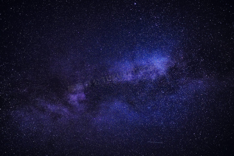 紫色璀璨星空图片