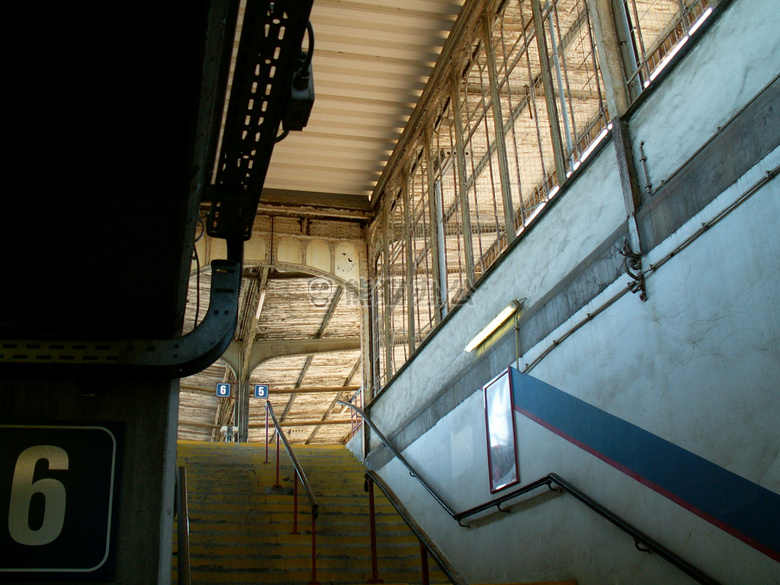 铁路 平台 楼梯