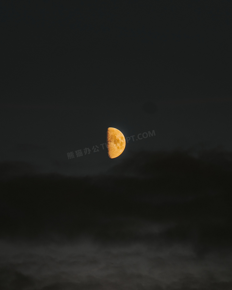 黑夜天空半月图片