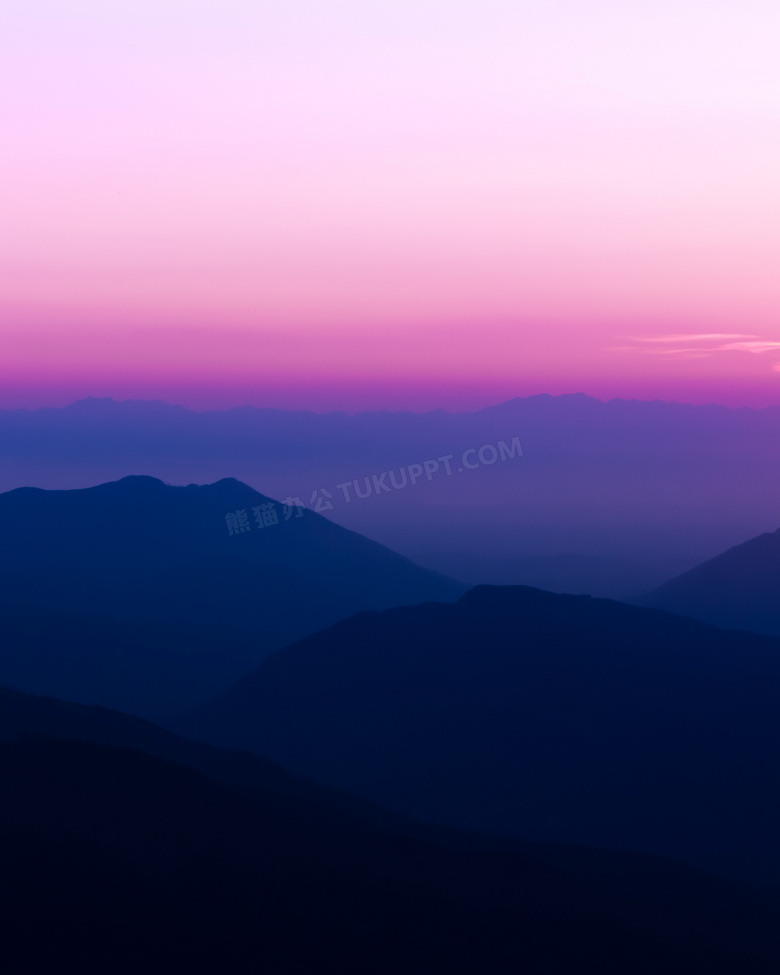 紫色黄昏山脉风景图片