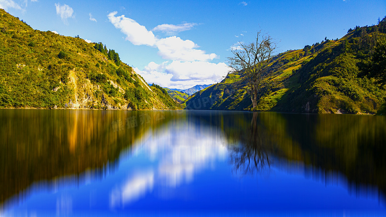 蔚蓝山水湖泊景观图片