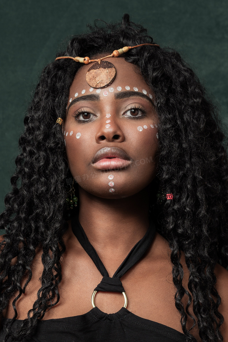 非洲部落黑人美女图片