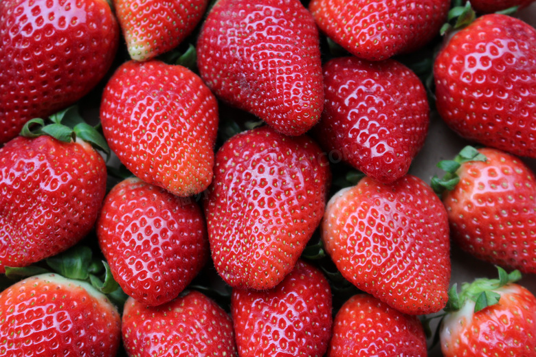 新鲜草莓水果素材图片