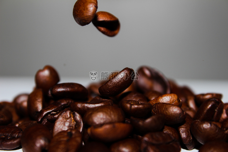咖啡 豆 坠落