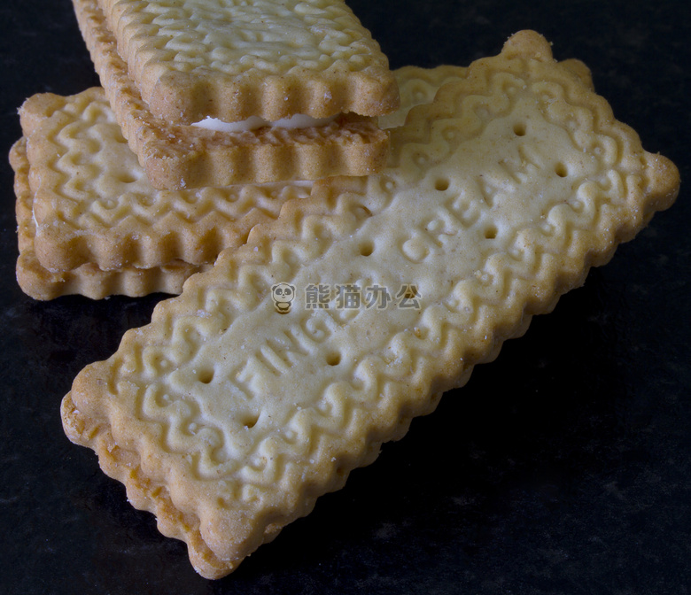 饼干 刺痛感 奶油