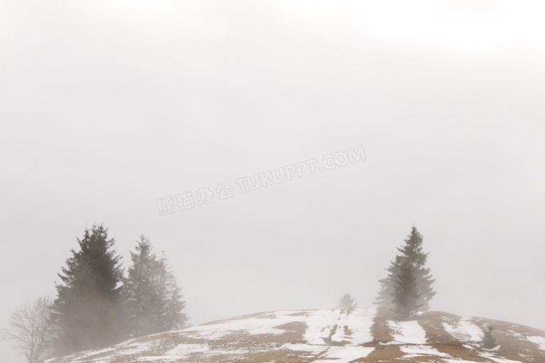 迷雾雪景图片