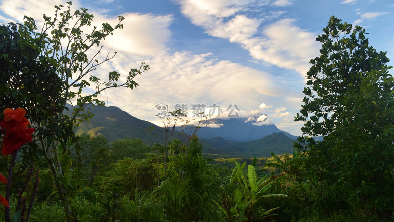 攀登 京那峇鲁 山