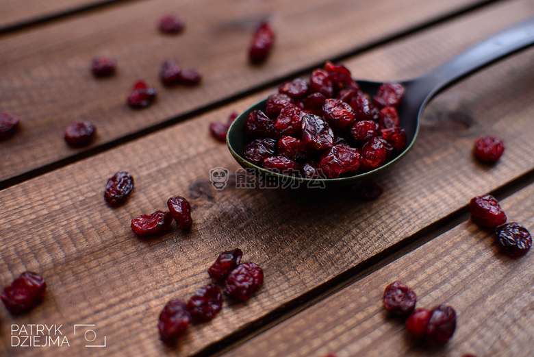 ranberries 勺子 桌子